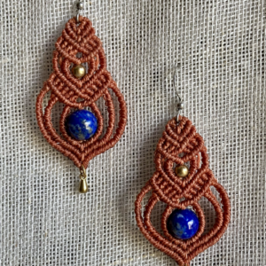 Boucles d'oreille orange cannelle en forme de goutte, avec perles et mini-gouttes en laiton et perles gemmes lapis lazuli