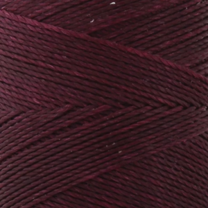 Zoom bobine fil micro-macramé violet prune